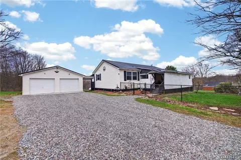9684 Peck Hill Rd, Gowanda, NY 14070