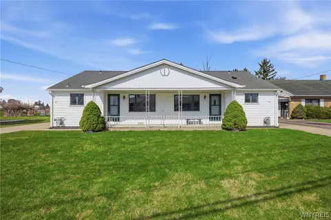 80 Ellwood Pl, Cheektowaga, NY 14225