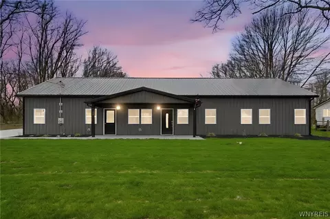 1192 Quaker Rd W, Somerset, NY 14012