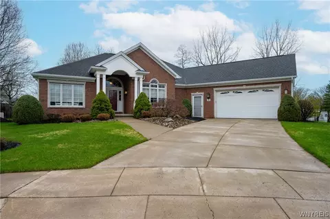 71 Rubino Ct, Amherst, NY 14221