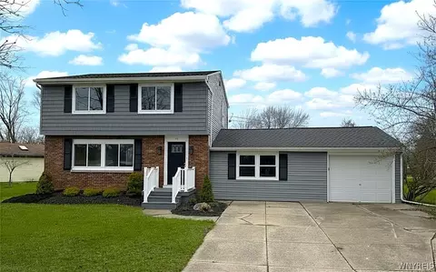 100 Frankhauser Rd, Amherst, NY 14221