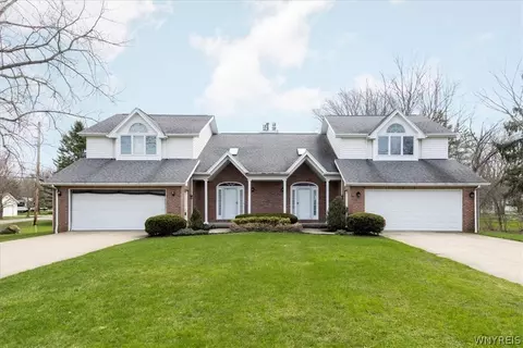 4497 Abbott Rd #4495, Orchard Park, NY 14127