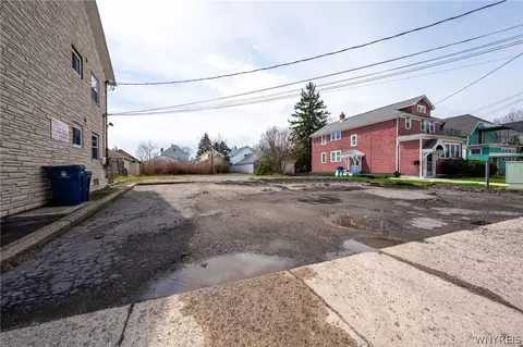 47 Dunlop Ave, Buffalo, NY 14215