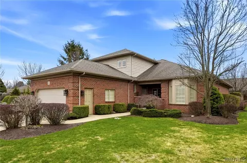 141 Hampton Hill Dr, Amherst, NY 14221
