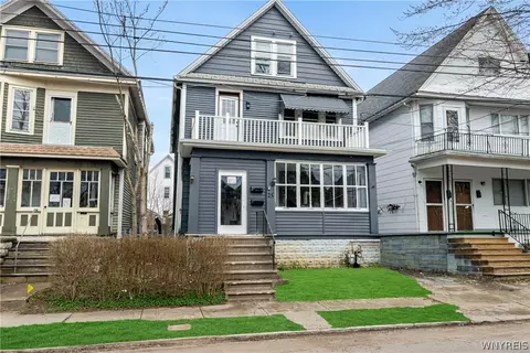 25 Hartman Pl, Buffalo, NY 14207