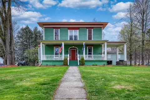 37 Maple St, Portville, NY 14770