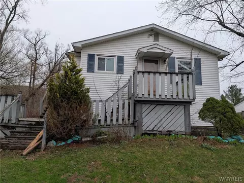 185 Canada St, Holland, NY 14080