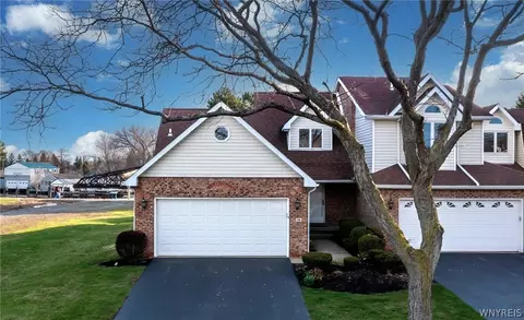 56 Niagara Shore Dr #56, Tonawanda, NY 14150