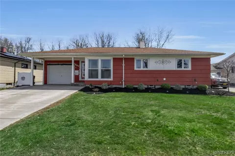347 Evergreen Dr, Tonawanda, NY 14150