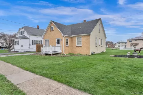 57 Martin Rd, Lackawanna, NY 14218