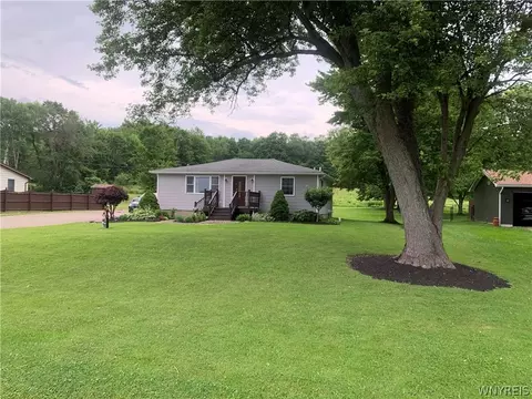 12065 Gowanda State Rd, North Collins, NY 14111