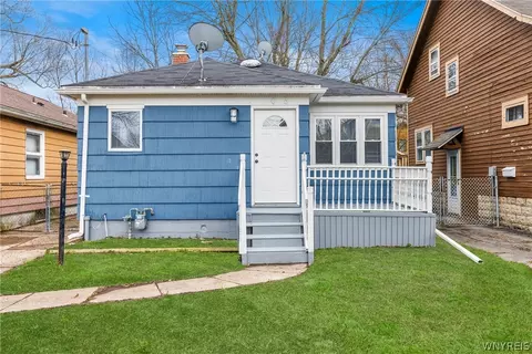 105 Dartmouth Ave, Buffalo, NY 14215