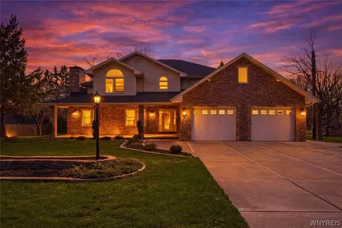 101 Strasmer Rd, Depew, NY 14043