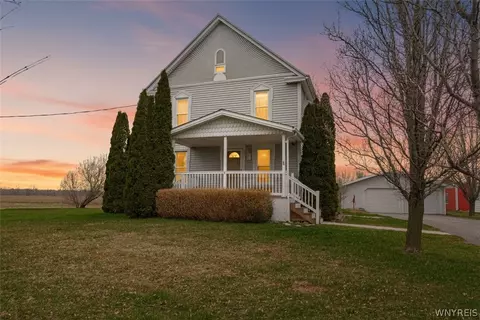 9255 Lake Rd, Somerset, NY 14012