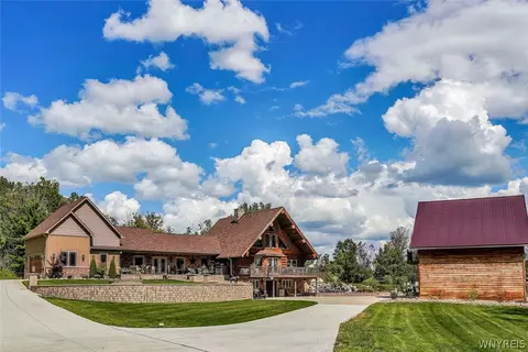 307 Holland Rd, Java, NY 14009