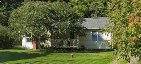 772 Quaker Rd, Aurora, NY 14052