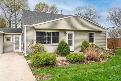 4357 Barton Rd, Clarence, NY 14031