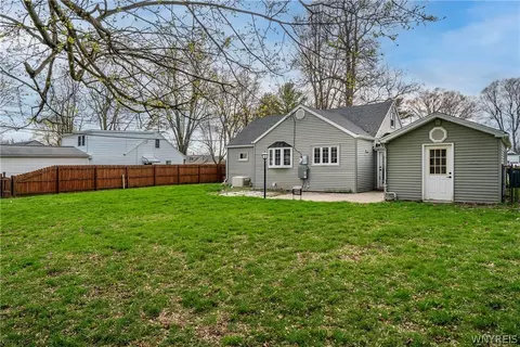 Exterior - 4357 Barton Rd, Clarence, NY 14031 photo 4 of 7