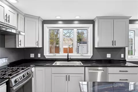 Kitchen - 4357 Barton Rd, Clarence, NY 14031 photo 2 of 6