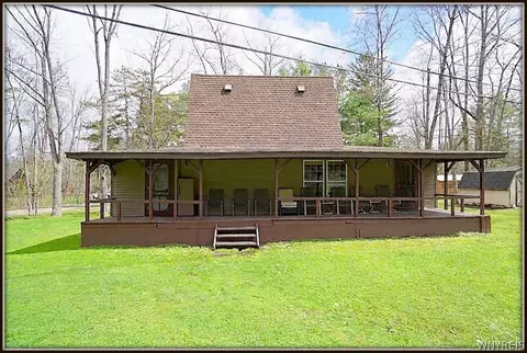 8211 Elmwood Dr, Caneadea, NY 14717