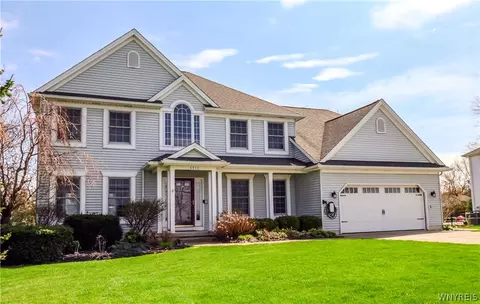 5511 Old Lake Shore Rd, Lake View, NY 14085