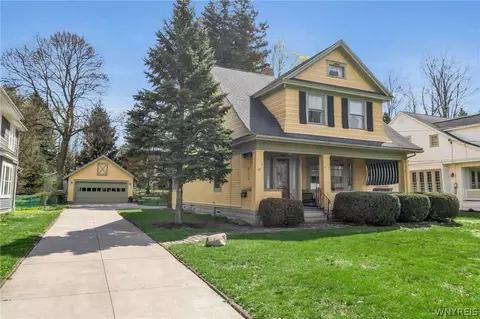 65 Potter Ave, Orchard Park, NY 14127