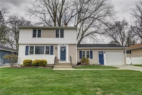 80 Castleton Pl, Tonawanda, NY 14150