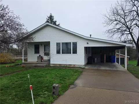 4202 Shelby Basin Rd, Shelby, NY 14103
