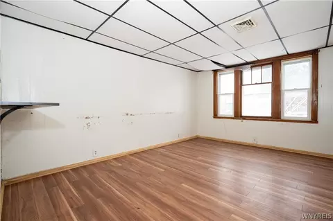 Living - 884 Eagle St #N, Buffalo, NY 14210 photo 6 of 8