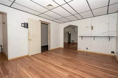 Living - 884 Eagle St #N, Buffalo, NY 14210 photo 8 of 8