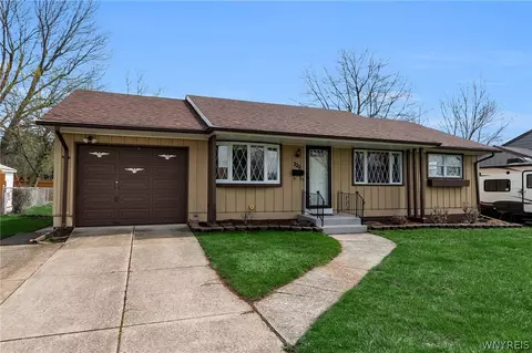 220 Ansley Ct, West Seneca, NY 14224