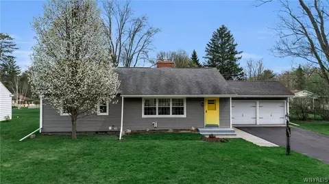 1049 Lawrence Ave, Aurora, NY 14052