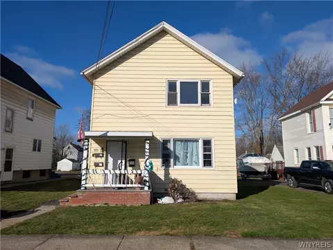 627 Deer St, Dunkirk, NY 14048