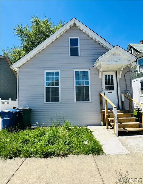 34 Camp St, Buffalo, NY 14204