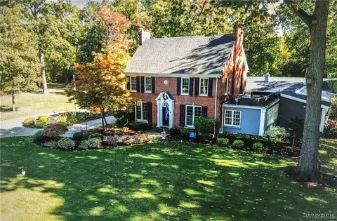 5079 Forest Rd, Lewiston, NY 14092
