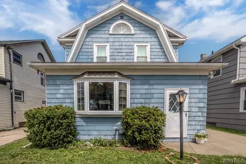 342 Parkwood Ave, Kenmore, NY 14217