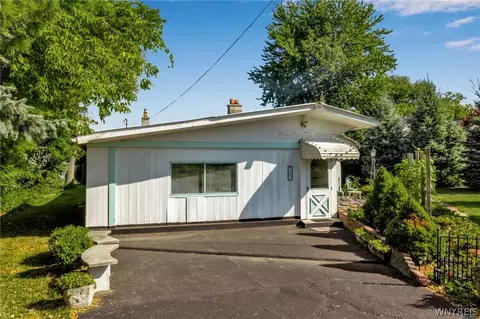 2477 Lake Rd, Porter, NY 14131