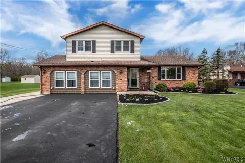 4430 Creek Rd, Lewiston, NY 14092