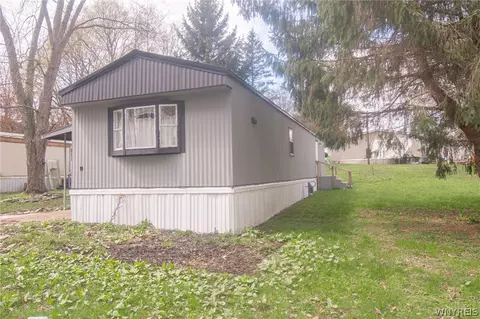 111 Warsaw Blvd #19, Silver Springs, NY 14550