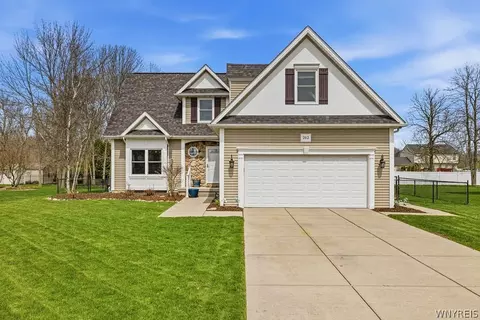 262 South Ln, Grand Island, NY 14072