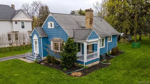 640 Walnut St, Lockport, NY 14094