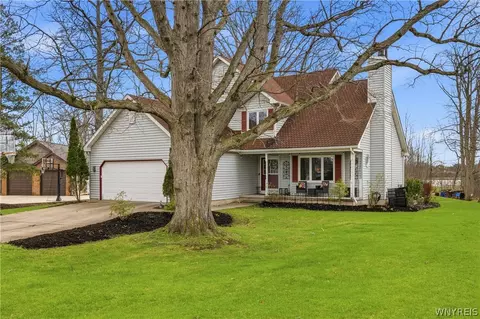 148 Timberlink Dr, Grand Island, NY 14072
