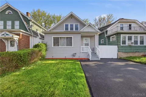 122 Dartmouth Ave, Buffalo, NY 14215