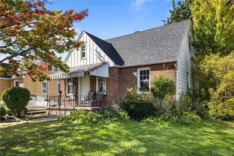 120 Leonard Post Dr, Buffalo, NY 14211