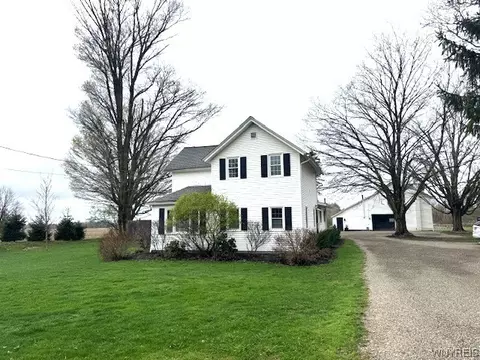 12764 Vaughn St, Springville, NY 14141