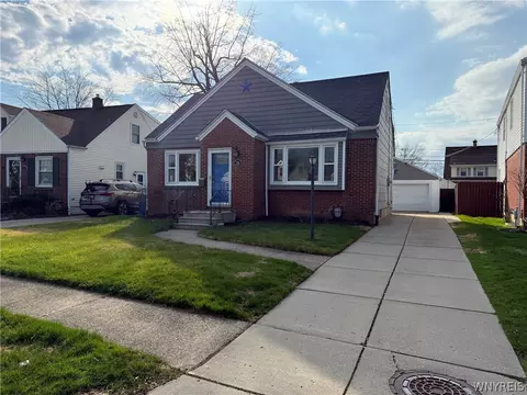 78 Manning Rd, Amherst, NY 14226