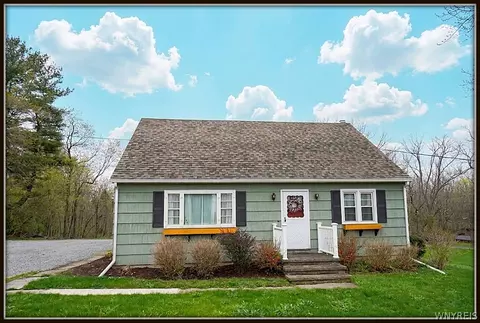 7913 Alleghany Rd, Pembroke, NY 14036