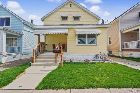 137 Jackson Ave, Sloan, NY 14212