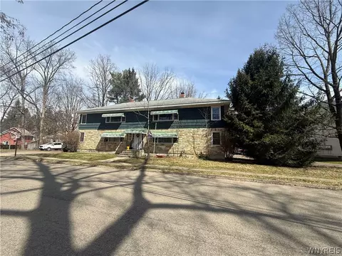 113 Torrance Pl, Persia, NY 14070