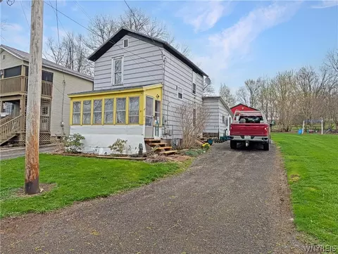 81 Walker Rd, Perry, NY 14530